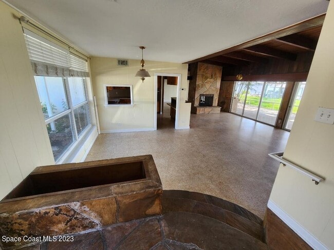 Building Photo - 1181 Sunny Point Dr