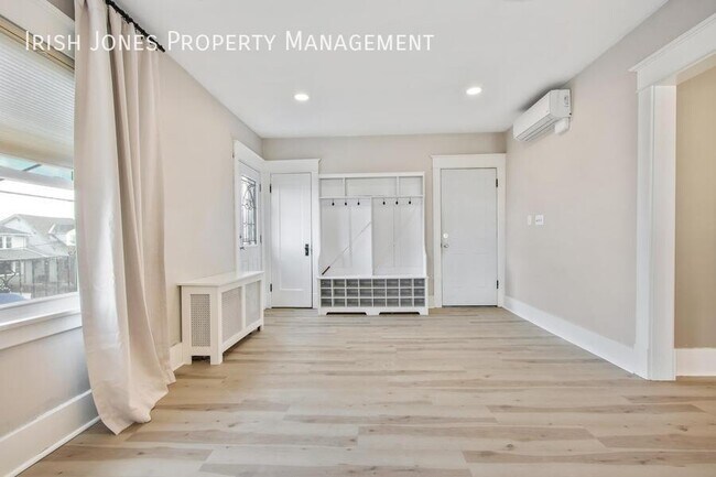 Building Photo - 24 North Park Ave