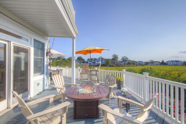 Building Photo - 30 Columbus Dr