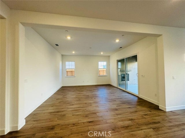 Building Photo - 5042 Brooks Cir