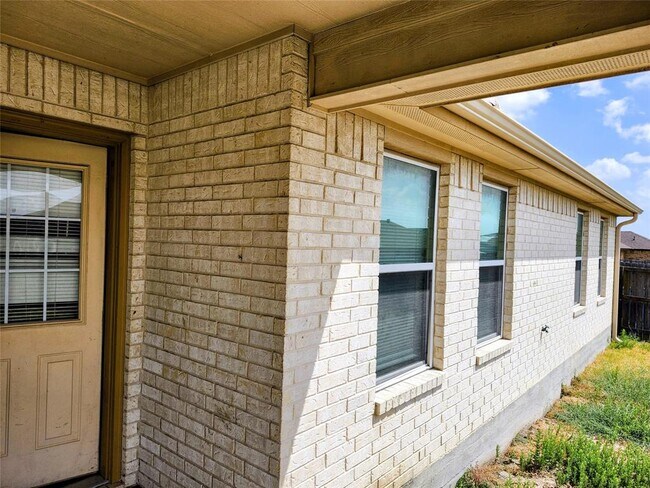 Building Photo - 404 W Little Dipper Dr