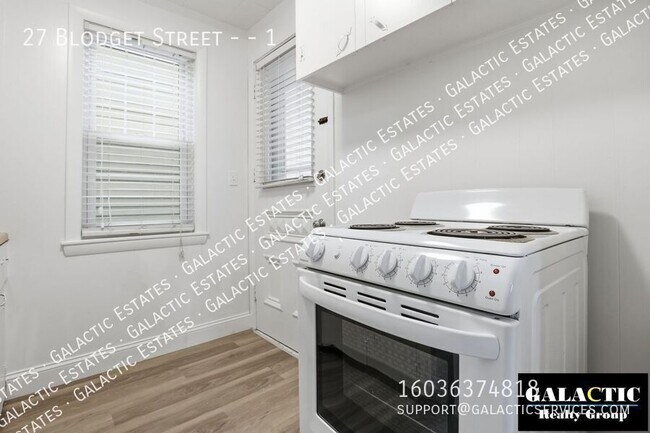 Building Photo - 27 Blodget St