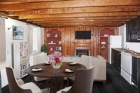 Building Photo - First Floor One Bedroom Apartment in Plymo...