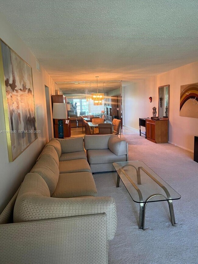 Building Photo - 3102 Portofino Point