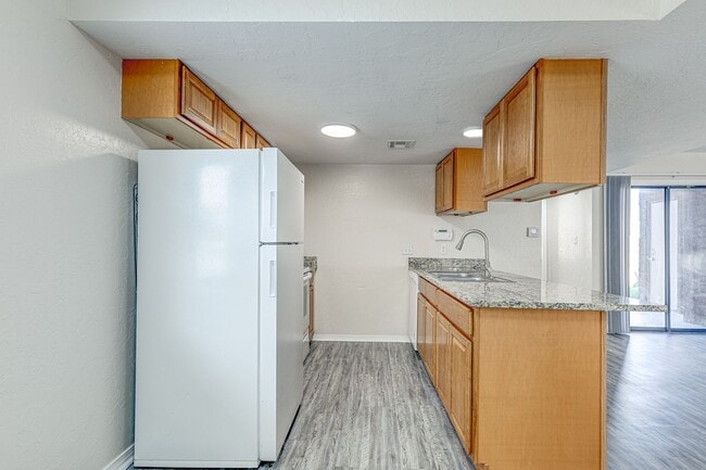 Building Photo - 2902 NW 45th Pl