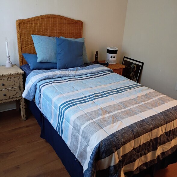 Building Photo - 221 Arthur Avenue