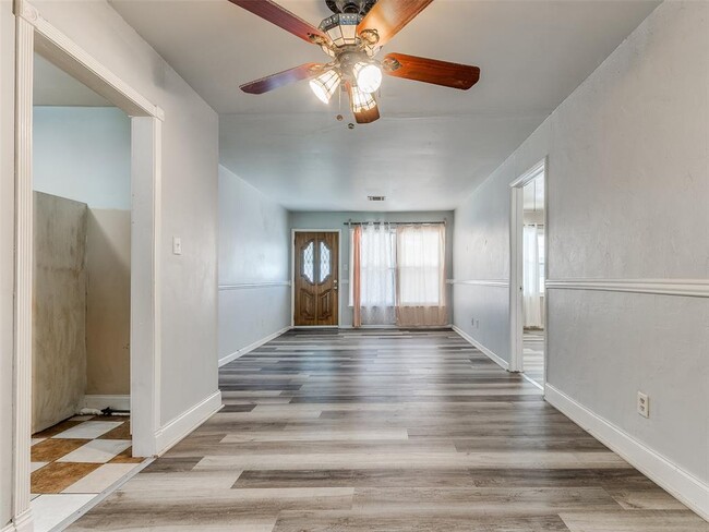 Building Photo - 125 Beard Dr