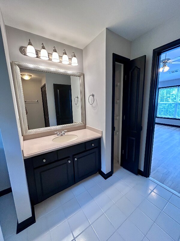 Building Photo - 1178 Village Ct SE