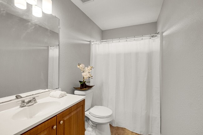 Building Photo - 8818 Iron Springs Dr