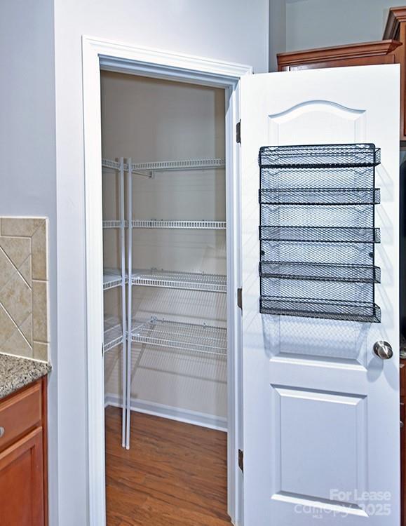 Building Photo - 8204 Viewpoint Lane