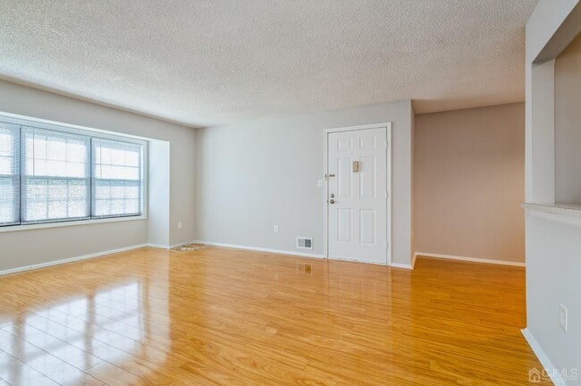 Building Photo - 15 Feiler Ct
