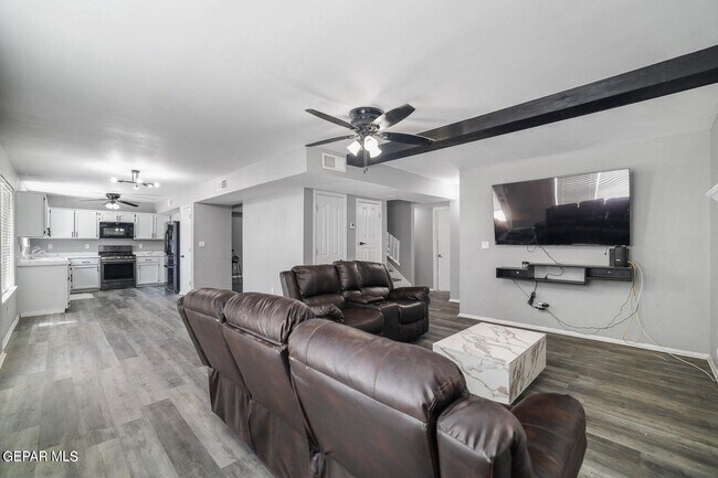 Building Photo - 3329 Tierra Yvette Ln
