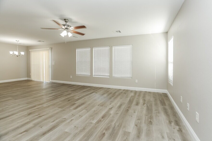 Building Photo - 5820 Gemstone Peak St