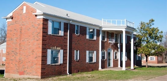 Primary Photo - Magnolia Point