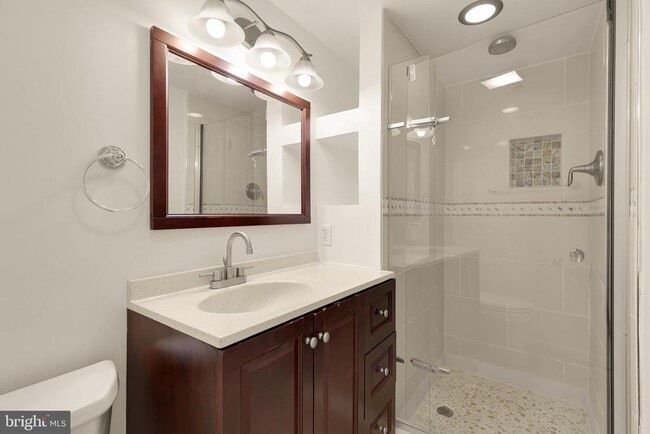Building Photo - 6203 Hardy Dr