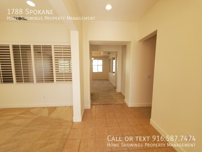 Building Photo - 1788 Spokane-