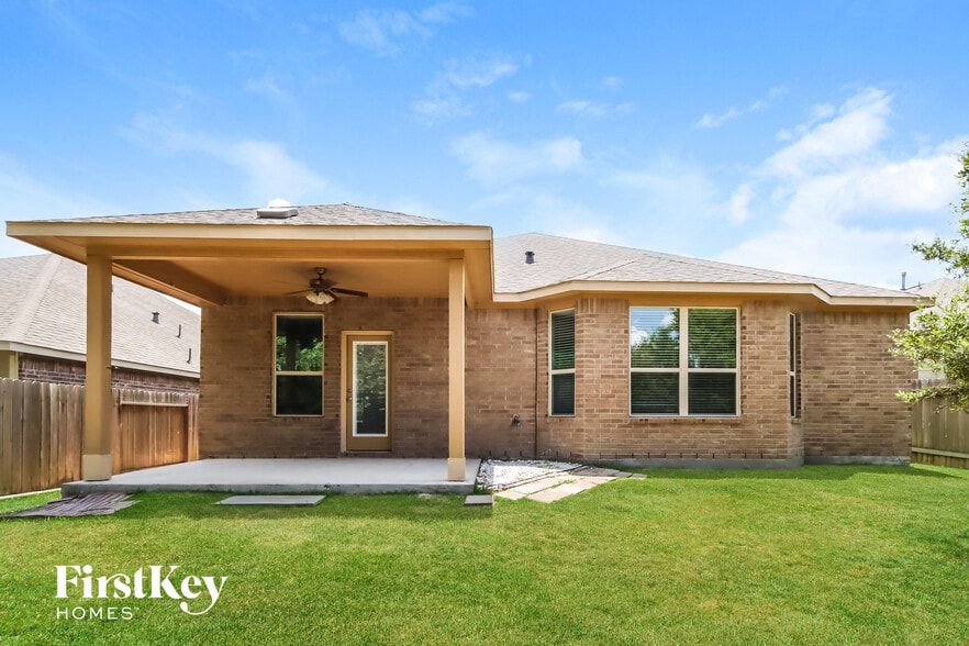 Building Photo - 183 Knollbrook Cir