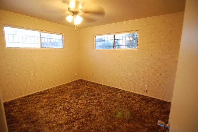 Building Photo - Morten Place