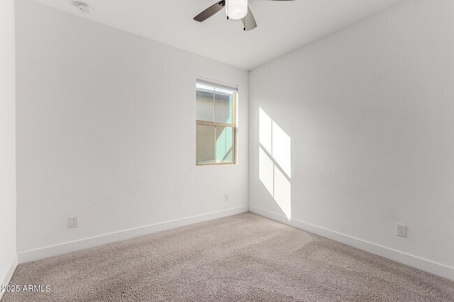 Building Photo - 12399 W Forest Pleasant Pl