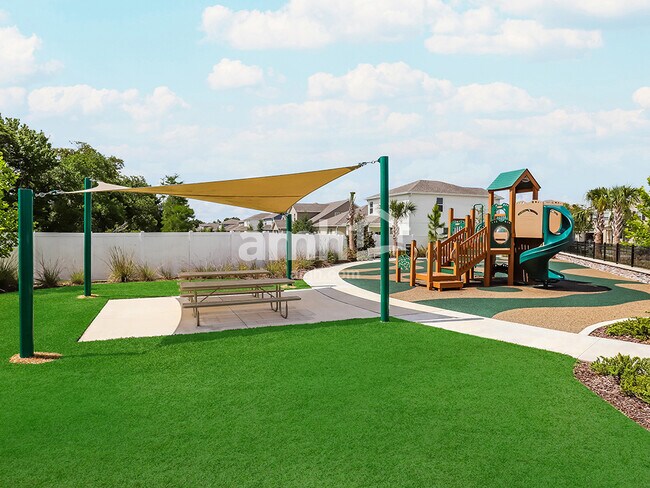 Building Photo - 1028 Sky Lks Dr