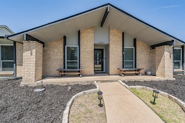 Building Photo - 6217 Scenic Dr
