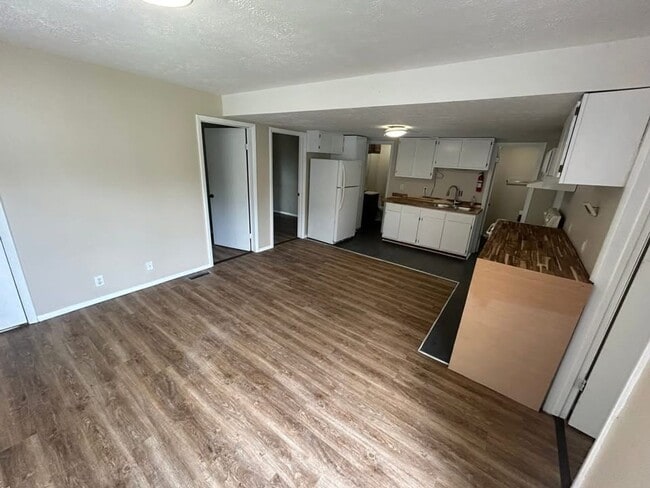 Primary Photo - 321 S McKinley Ave