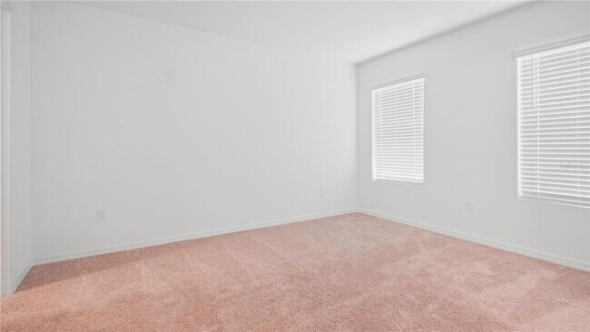Building Photo - 2942 Lavanda Dr