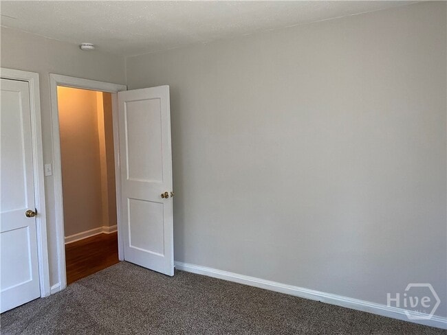 Building Photo - 19 W 53rd St