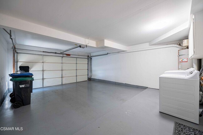 Building Photo - 3623 Summershore Ln