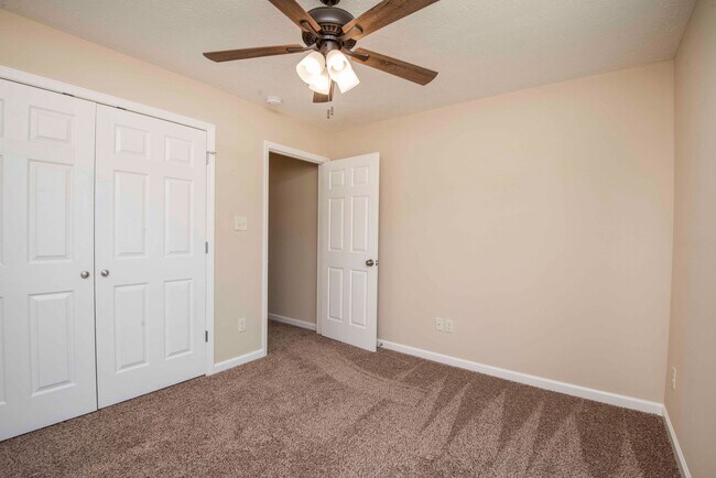 Building Photo - Knoxville 37849 - 3BR/2.5BA home with wash...
