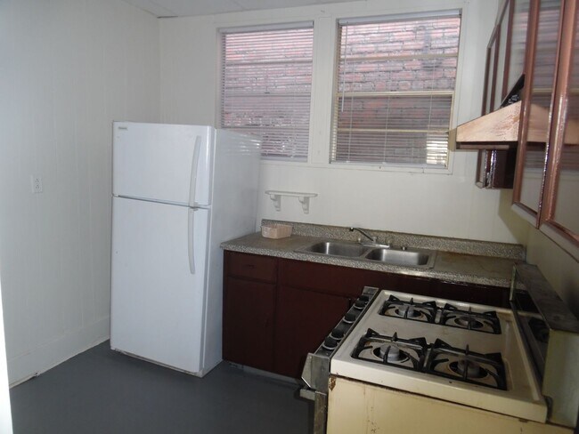 Building Photo - 1426-1430 URANIA/FELICITY