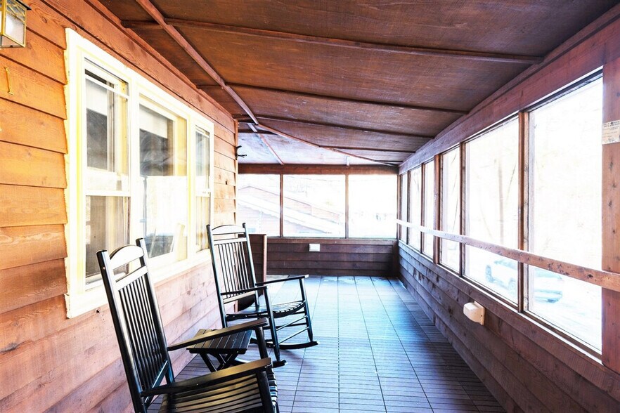 Building Photo - 90 Faulkner Rd