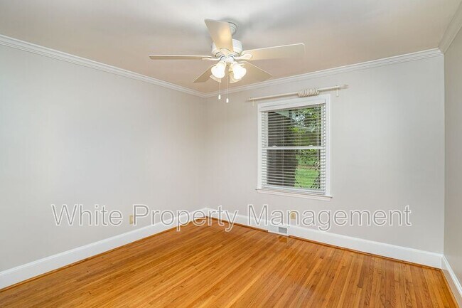 Building Photo - 4643 Addison Drive