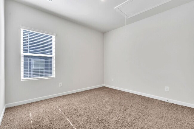 Building Photo - Like New 3BR/2BA Home is Woodruff, SC  **$1875/mo rent