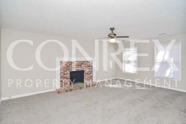 Building Photo - Beautiful Home in Point Mallard Estates