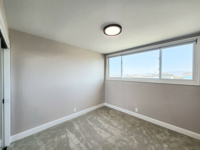Building Photo - 3 bedroom Daly city home