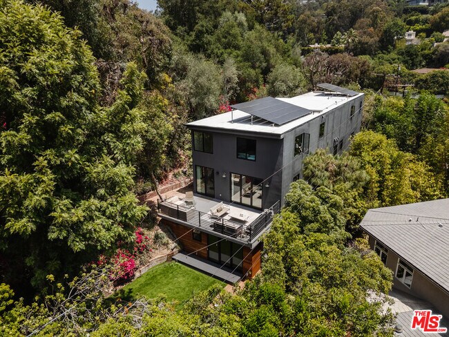Building Photo - 12220 Benmore Terrace