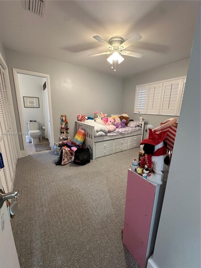 Building Photo - 120 Pocatella St