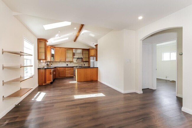 Building Photo - 12553 Woodgreen St