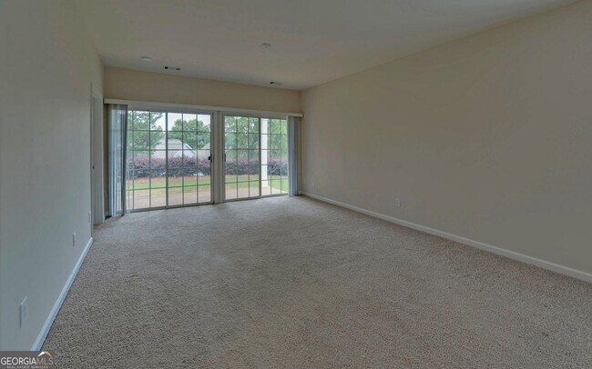 Building Photo - 6218 Azalea Way