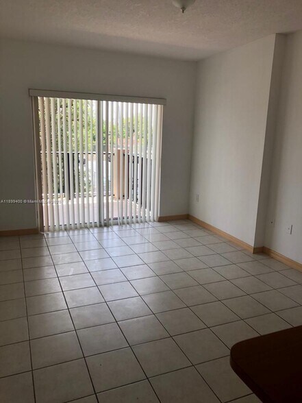 Building Photo - 3410 Coral Way