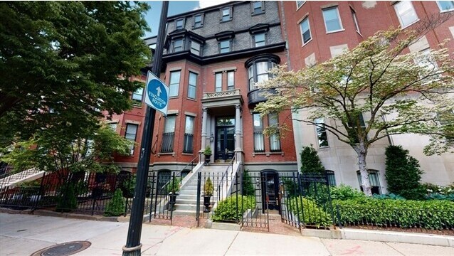 Building Photo - 290 Beacon St