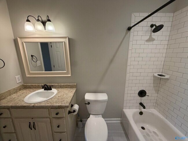 Building Photo - 2410 Brookline Ct S W