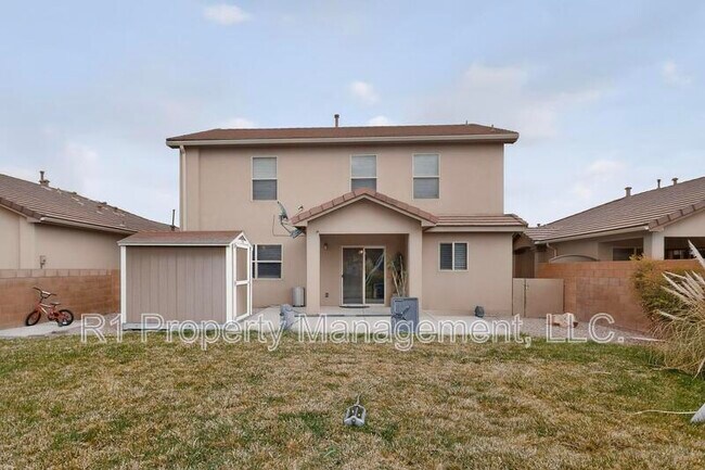 Building Photo - 2713 Violeta Cir SE