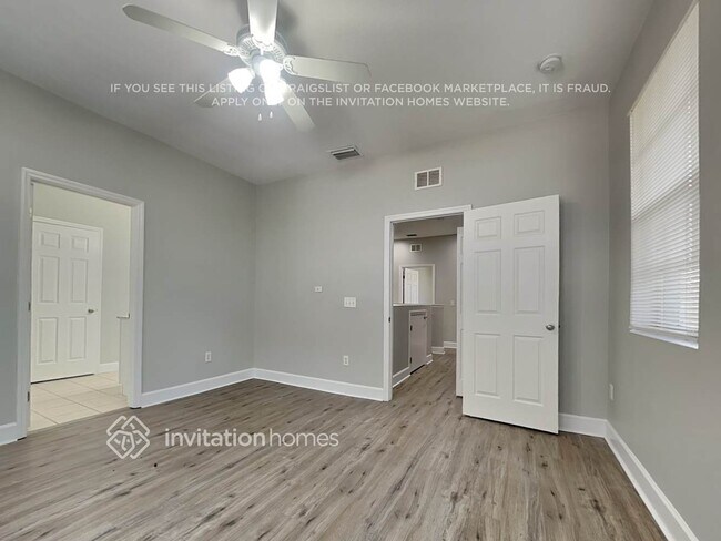 Building Photo - 6515 Quiet Pool Ct