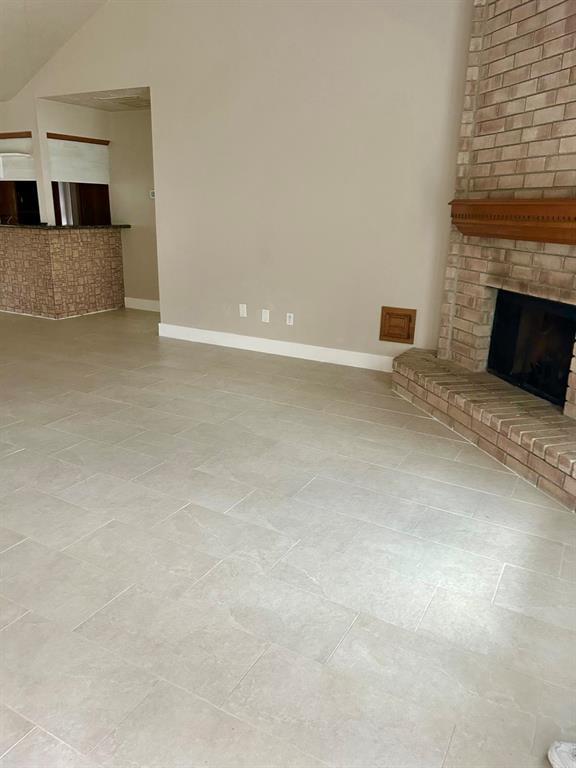 Building Photo - 22706 Garden Canyon Dr