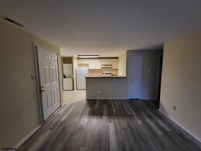 Building Photo - 9 Malibu Way