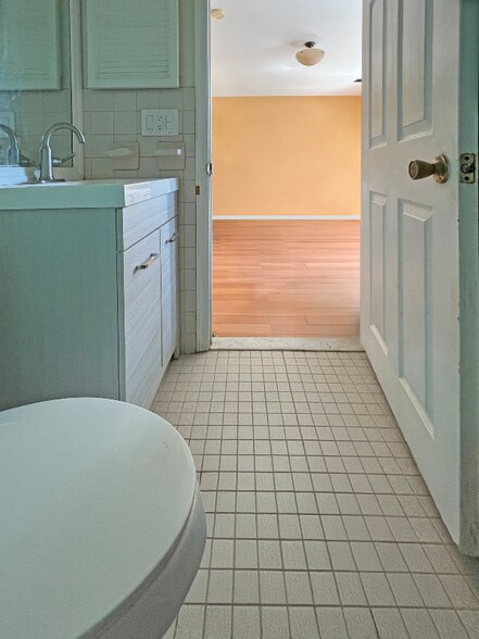 Building Photo - 85 Grieco Dr