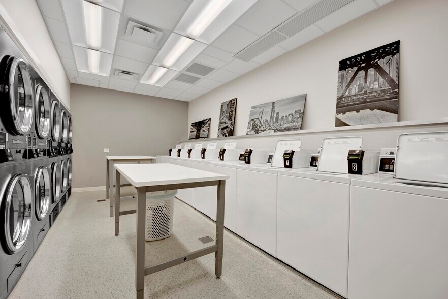 Building laundry room - 88 W Schiller St