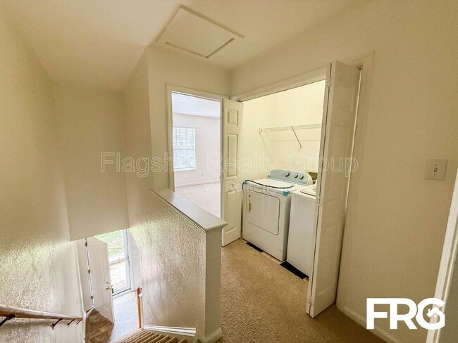 Building Photo - 4270 Williamsbrook Ln